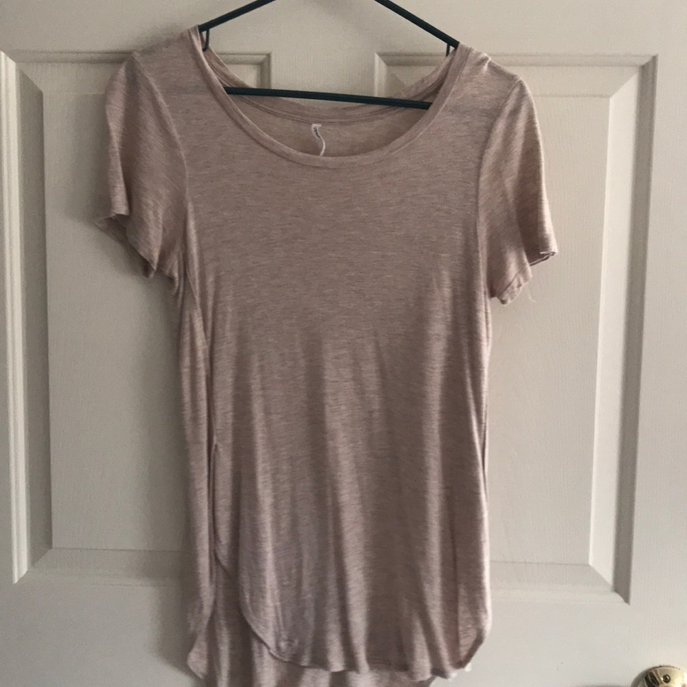Short sleeve tee